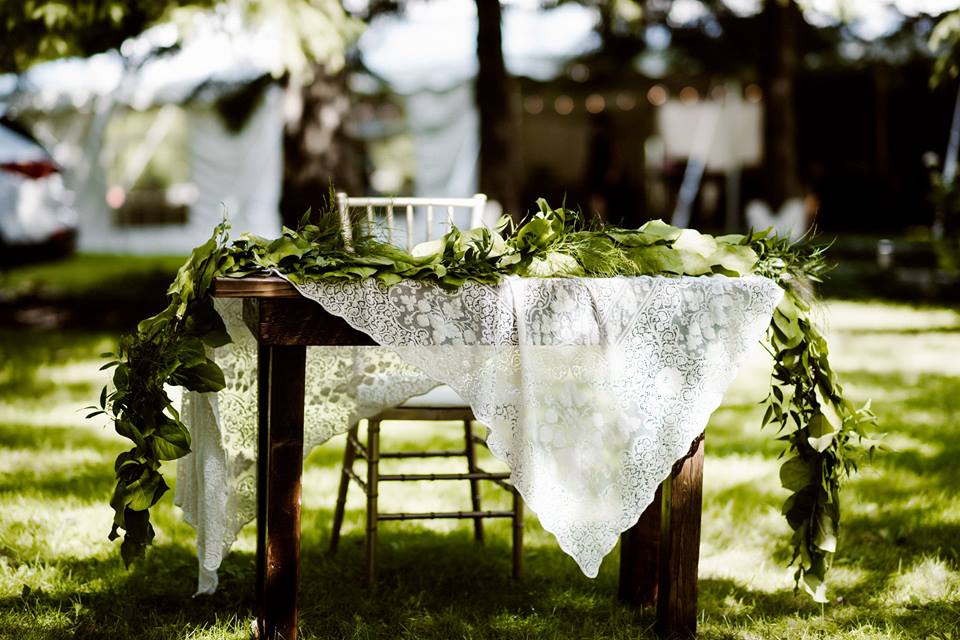 Fresh Look 1 10+ Places To Rent Greenery Garlands in Toronto