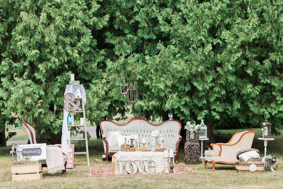 Marvelle Events 10+ Best Vintage Rentals For Weddings in Milton