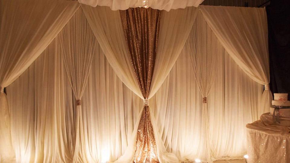 NJS 10+ Places to Rent Gold Sequin Cloth Backdrops in Toronto