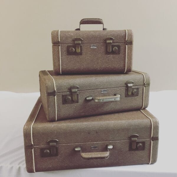 3 vintage piece suitcases 30 Natty Blush Vintage Piece Suitcase
