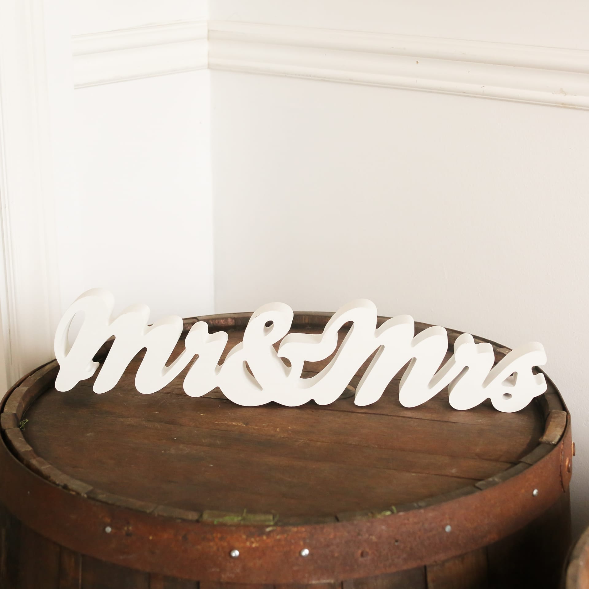 Mr & Mrs Sign