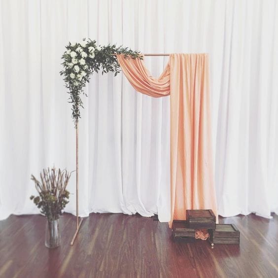 8 Stunning Floral Arrangements Using Copper Arches