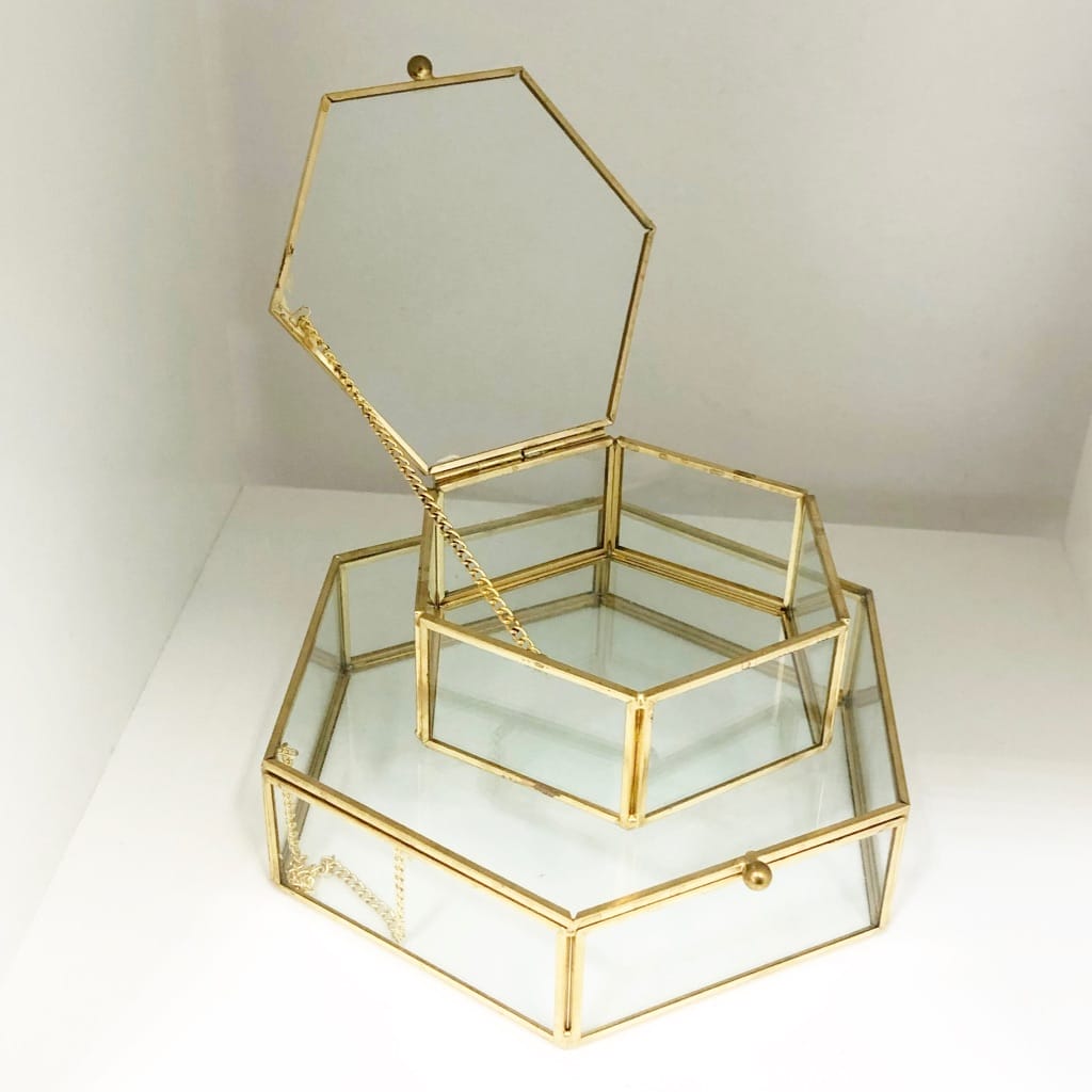 Catriona Gold Accessory Holder Rental • VintageBash