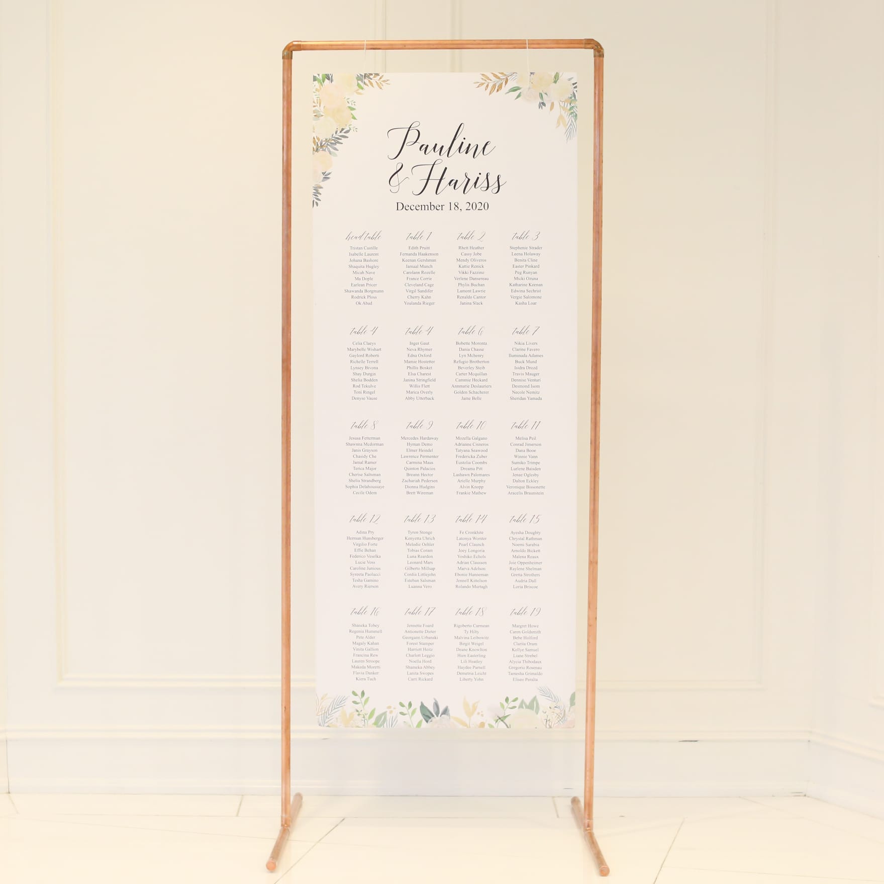 086A0057 10 Beautiful Wedding Seating Chart Ideas