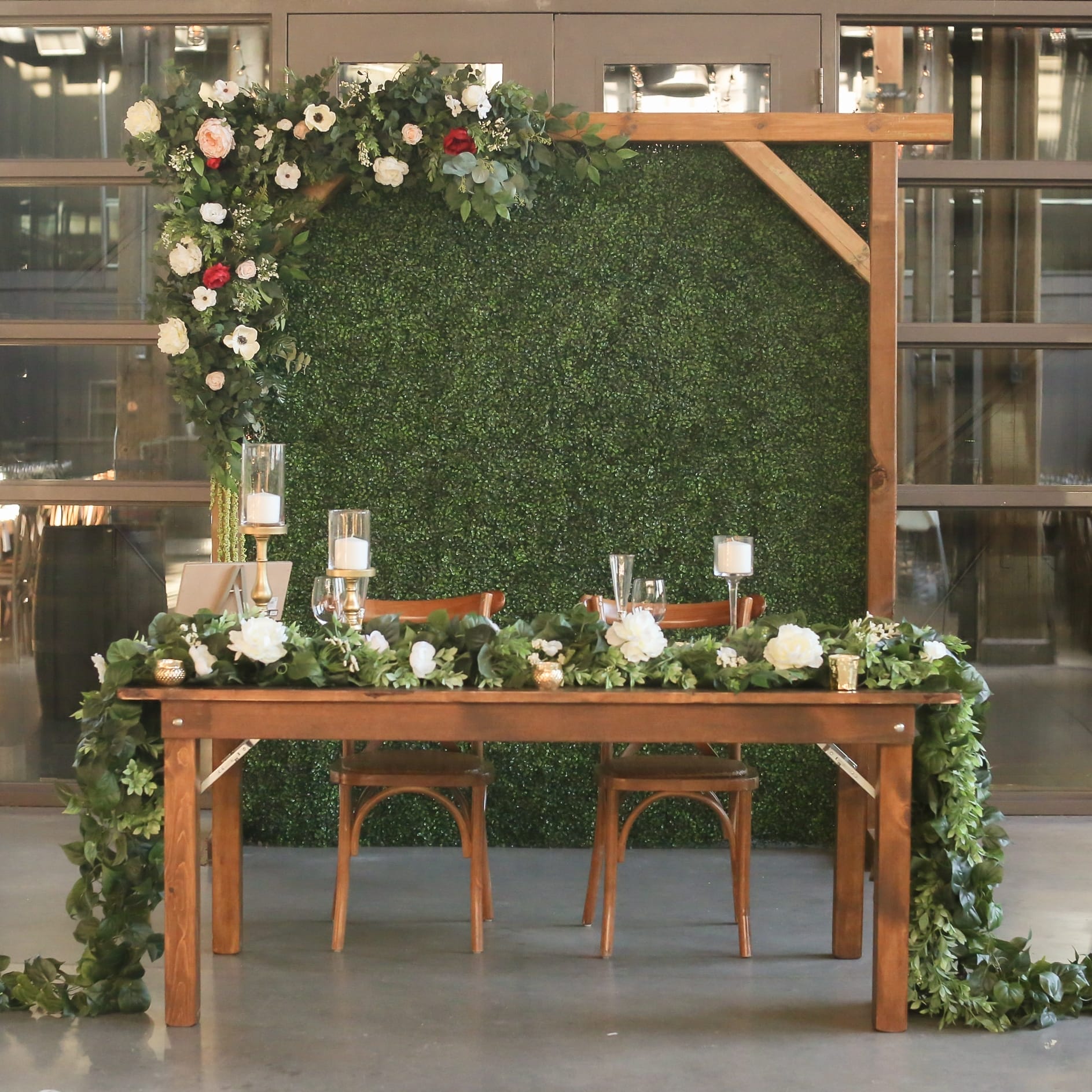 086A0438 1 10 Best Companies for Bohemian Dried Decor and Floral For Weddings in Toronto