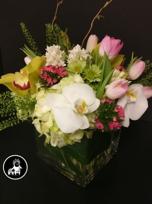 Curbside pickup near you by Cumberland Flower Shop