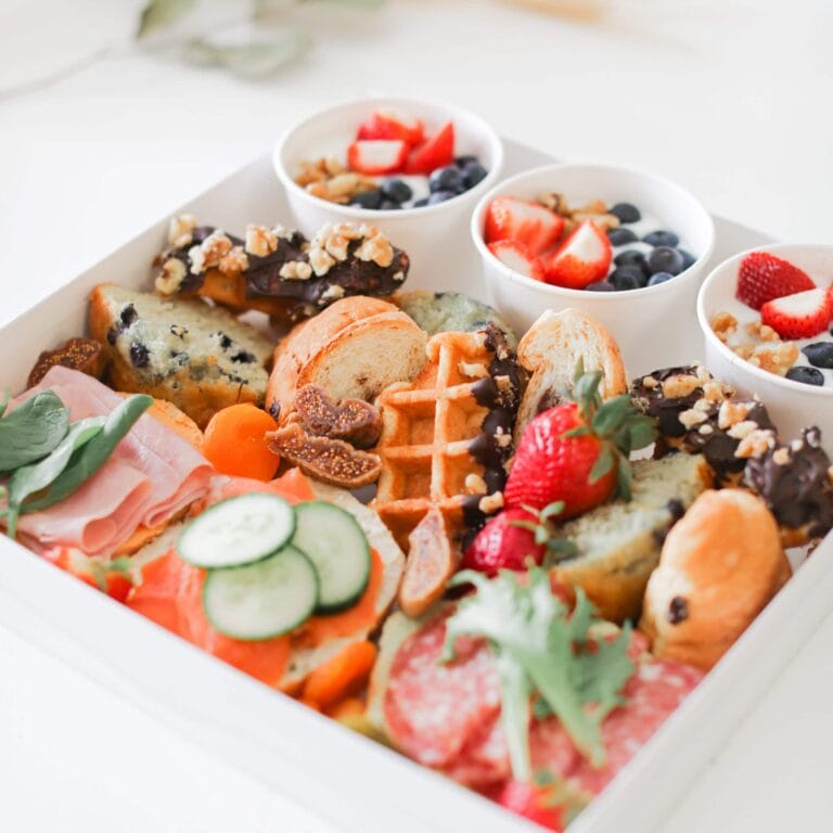 10 Best Mother’s Day Charcuterie Boards & Brunch Boxes in Toronto