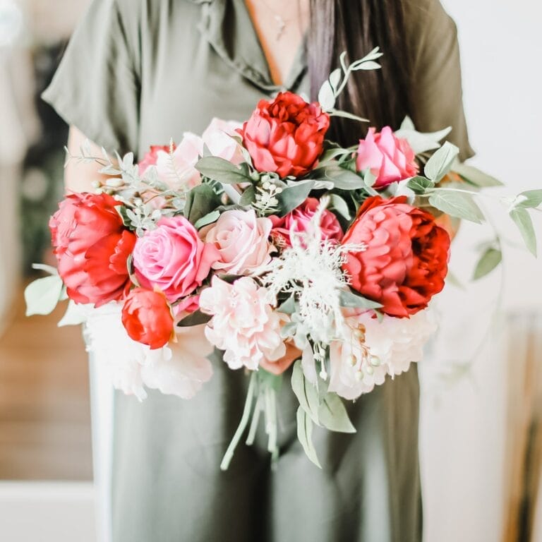 5 Best Flower Delivery Shops Near Hoggs Hollow