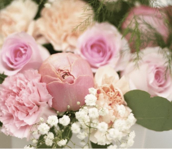 Lace and Bloom flower shop in Yonge-St. Clair