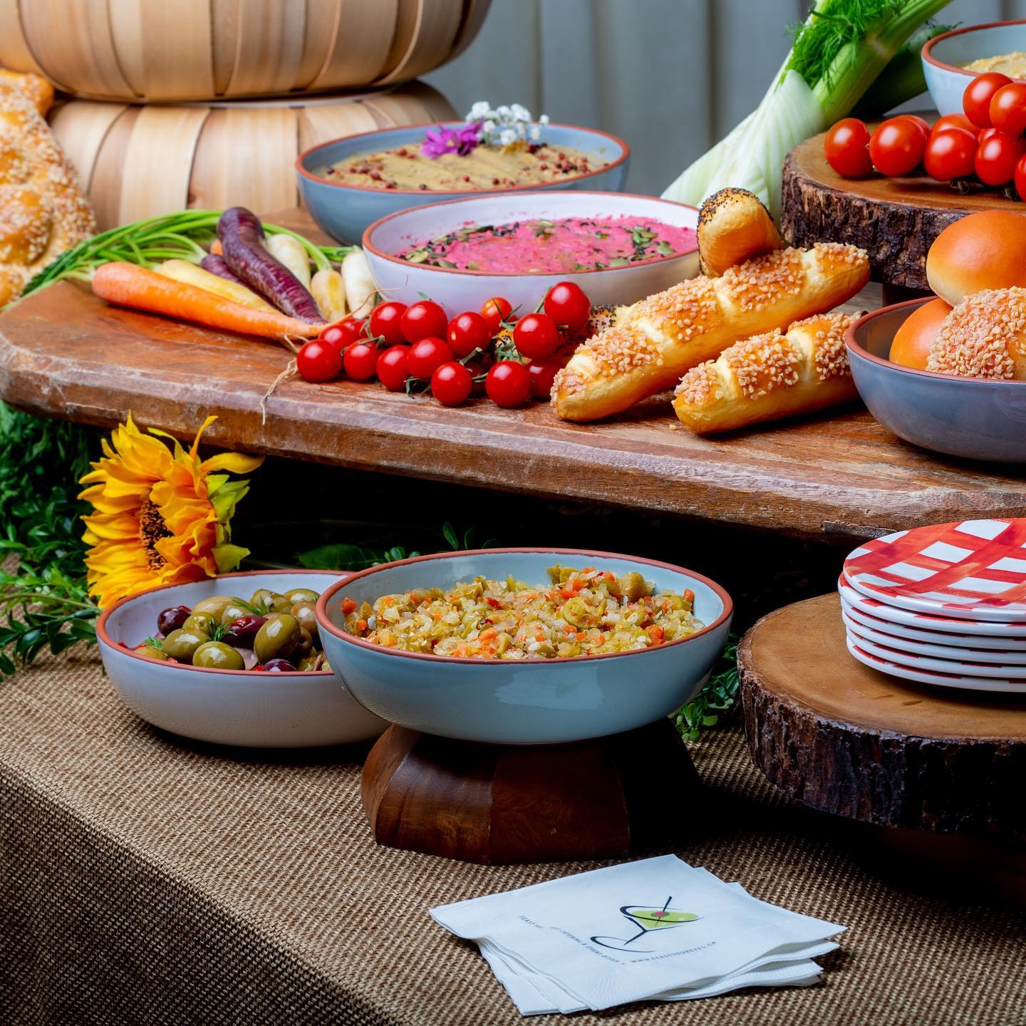 picnic tables Feast Your Eyes