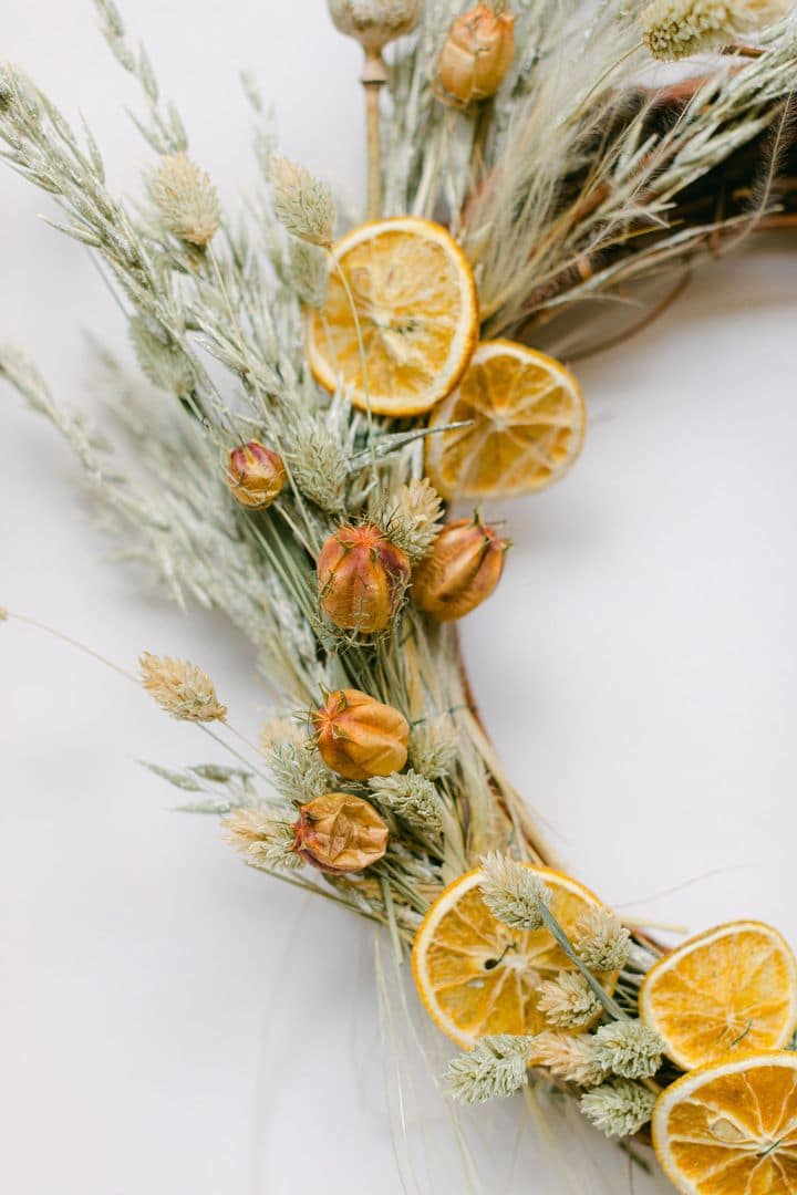 dried wreath arrangement