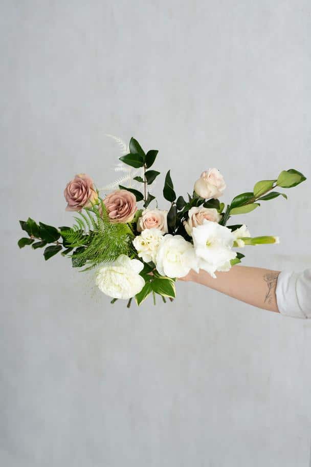 Wedding flowers onlien from Rikki Marcone