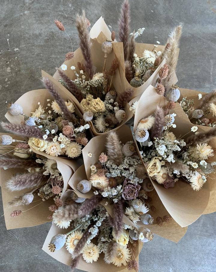 Dried floral bouquets