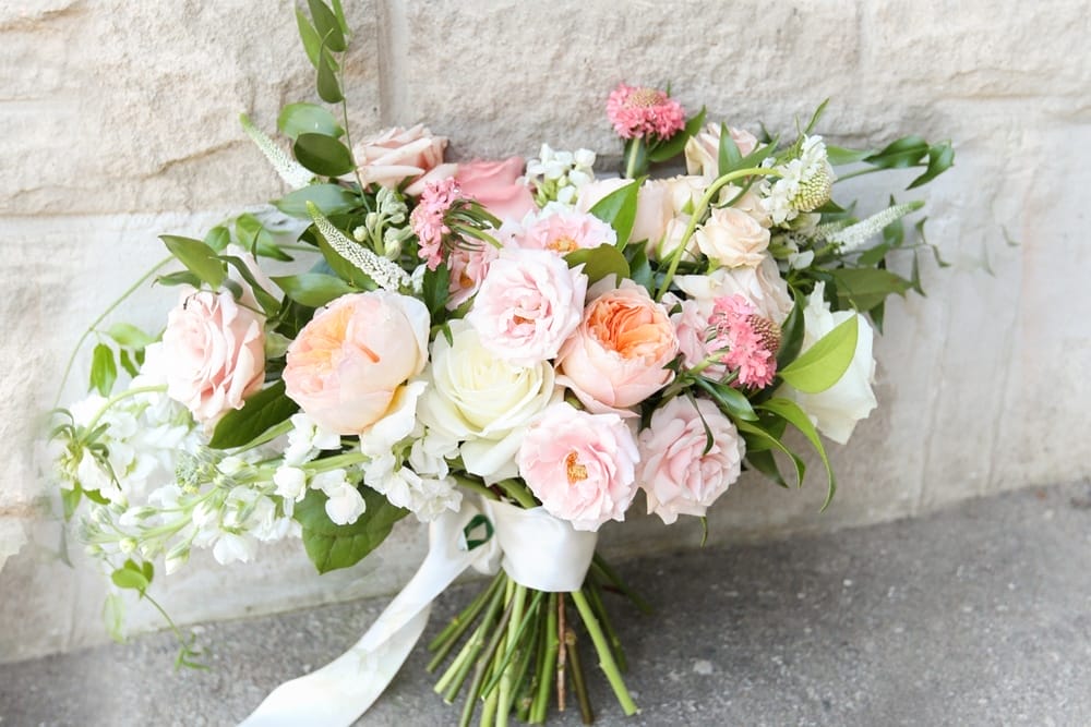fresh wedding flower bouquets