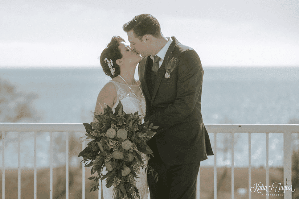 Wedding flower bouquets by Carisma