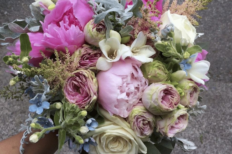 wedding bouquet flowers