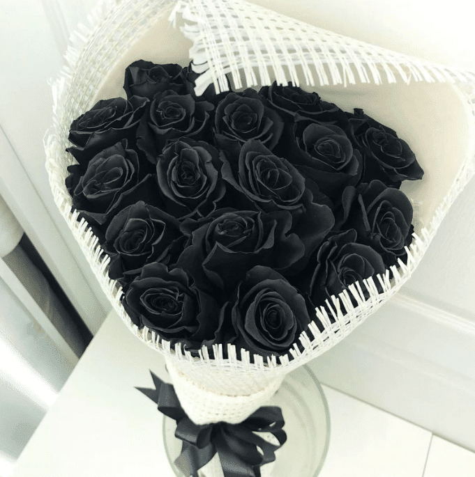 5 Best Flower Shops To Buy Black Roses • VintageBash