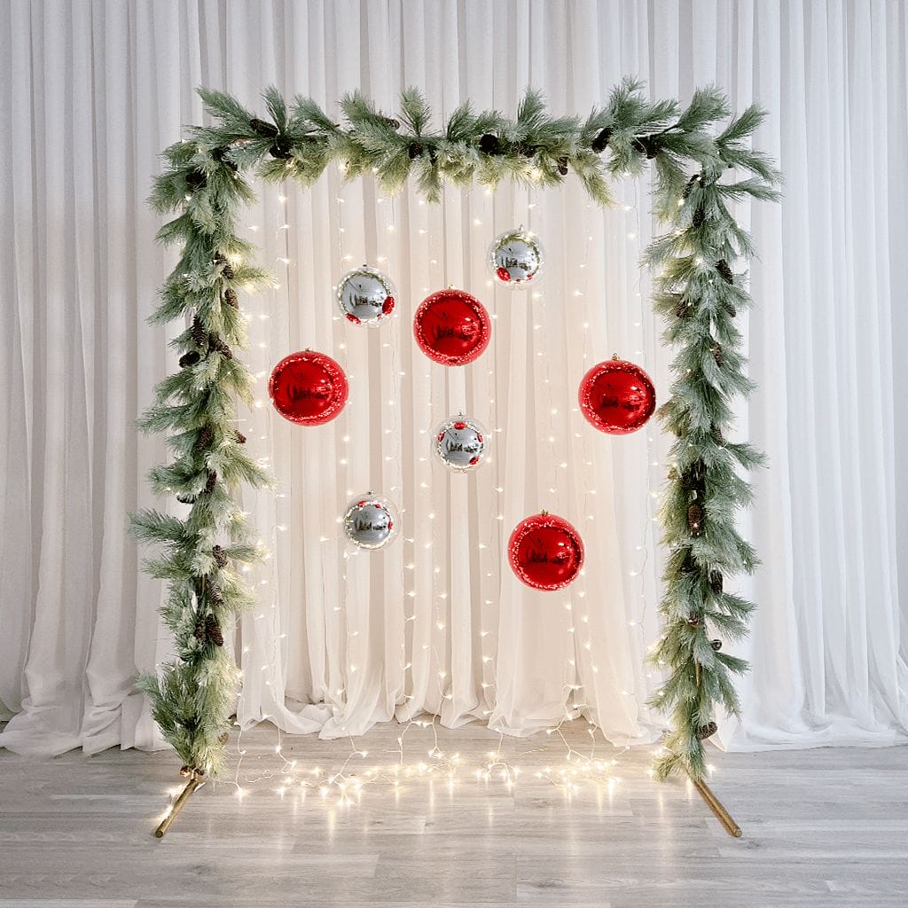 Merry Bright Bridle Path Toronto Professional Holiday Decor Services