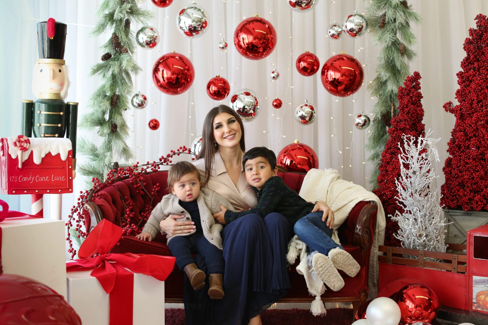 Holiday Family Photo