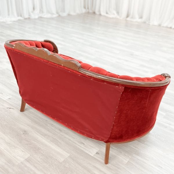 RED LOVESEAT 02 Nia Holiday Love Seat