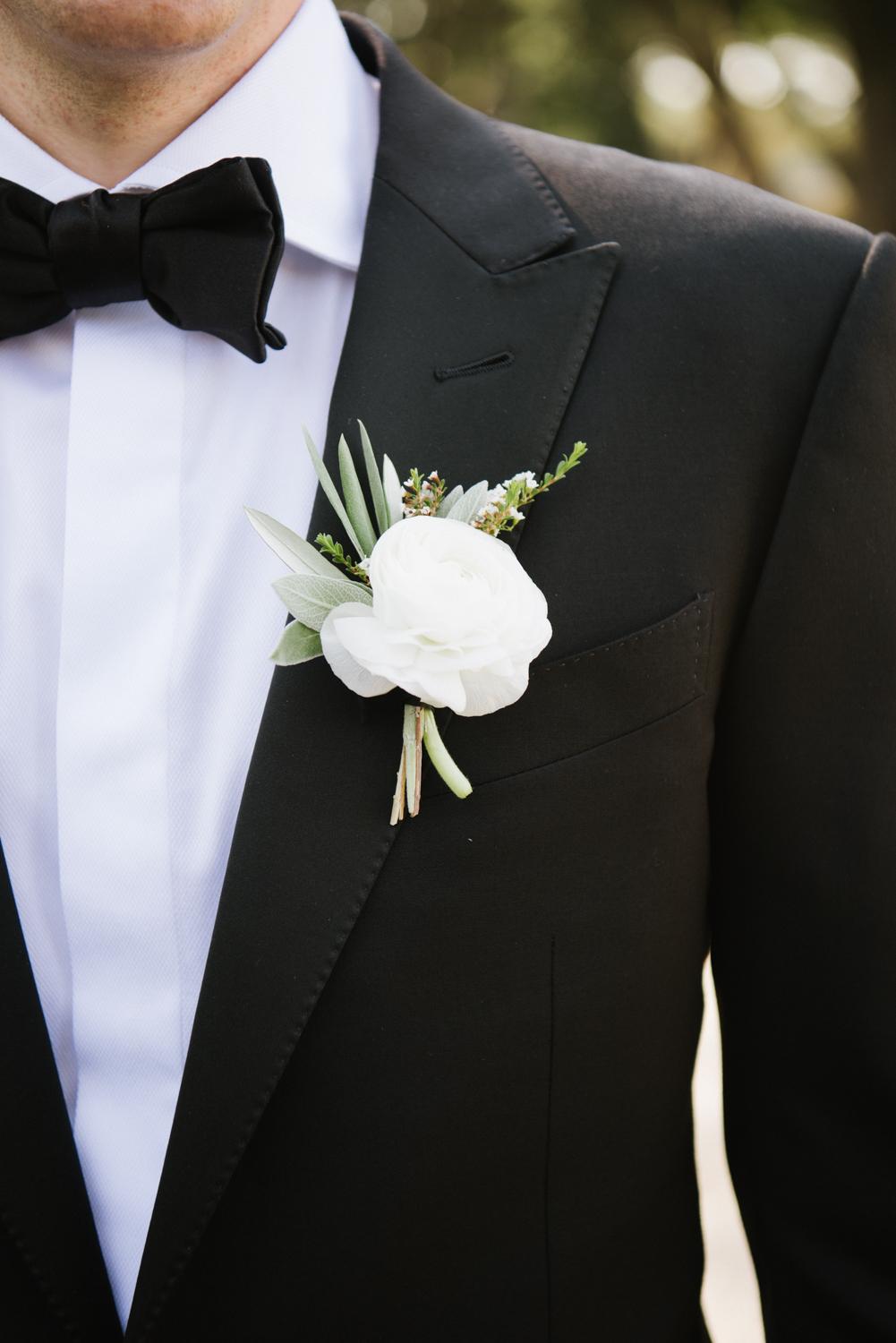 ranunculus boutonnière