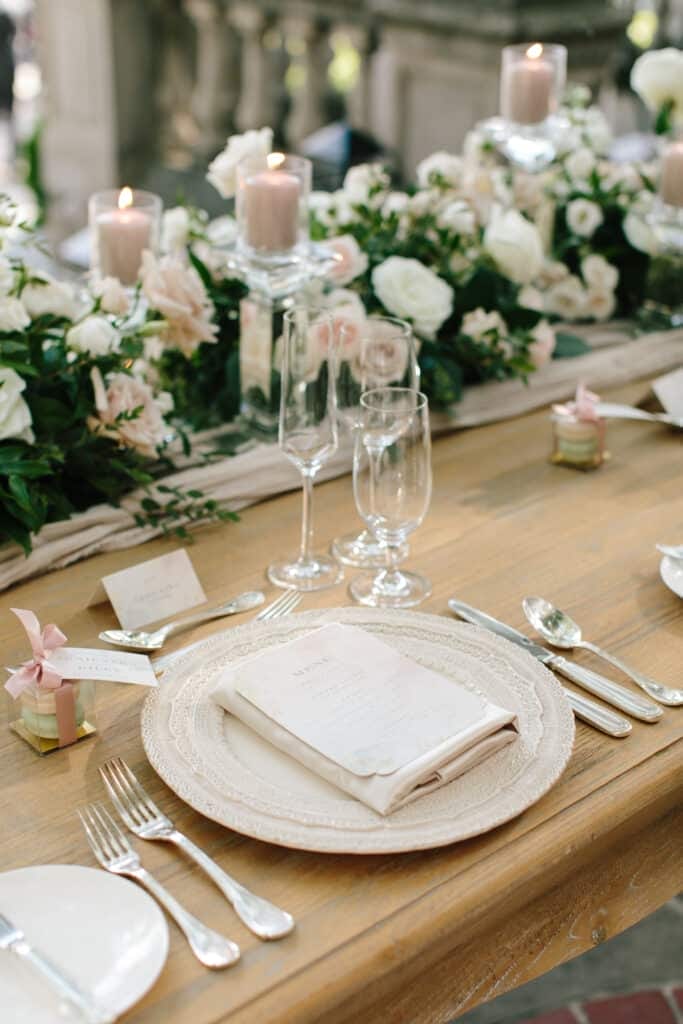 Graydon Hall Manor B Graydon Hall Manor: Elegant Wedding Inspiration & Ideas