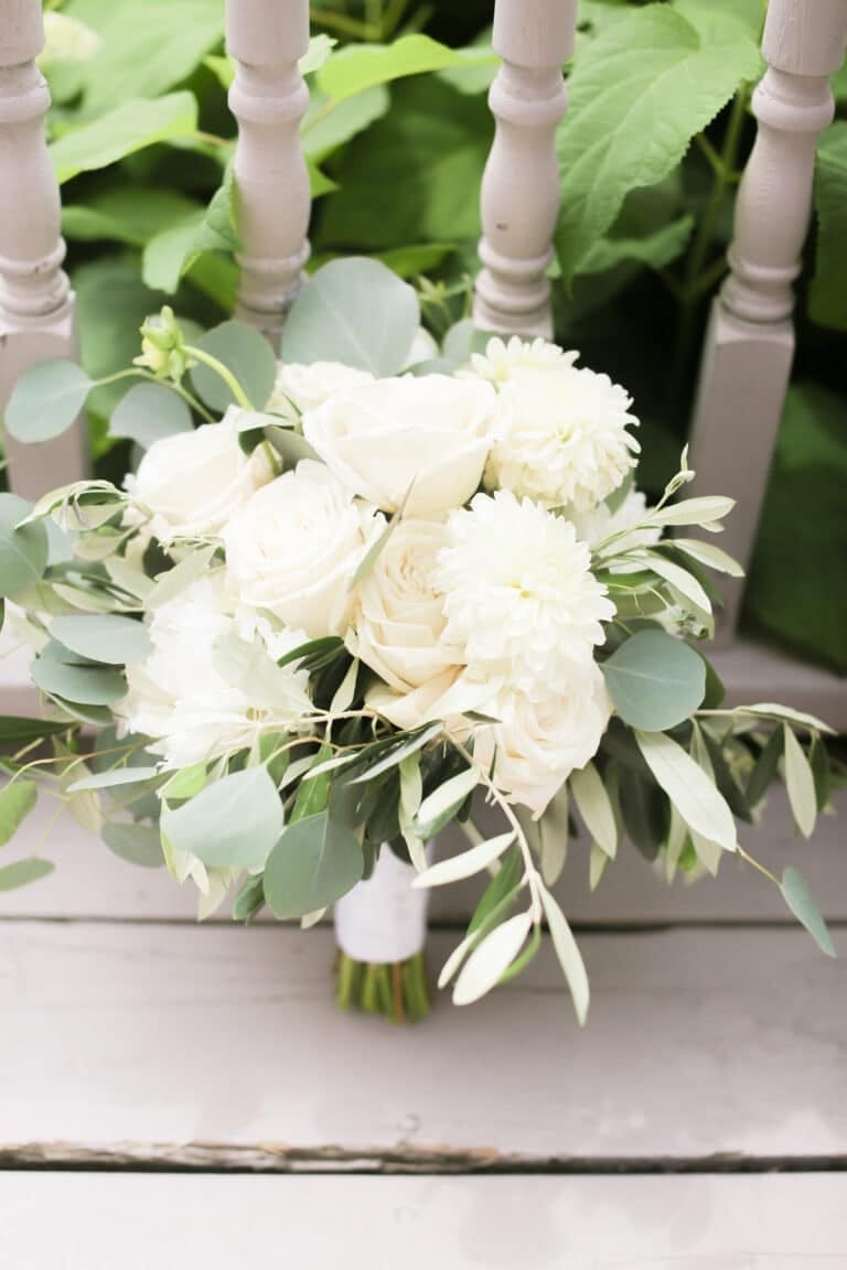 white wedding bouquet