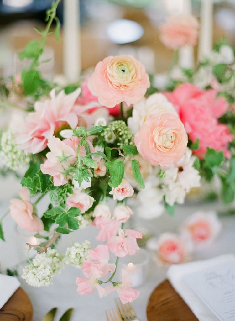 Lovely 20+ Beautiful Wedding Bud Vases Ideas & Inspiration