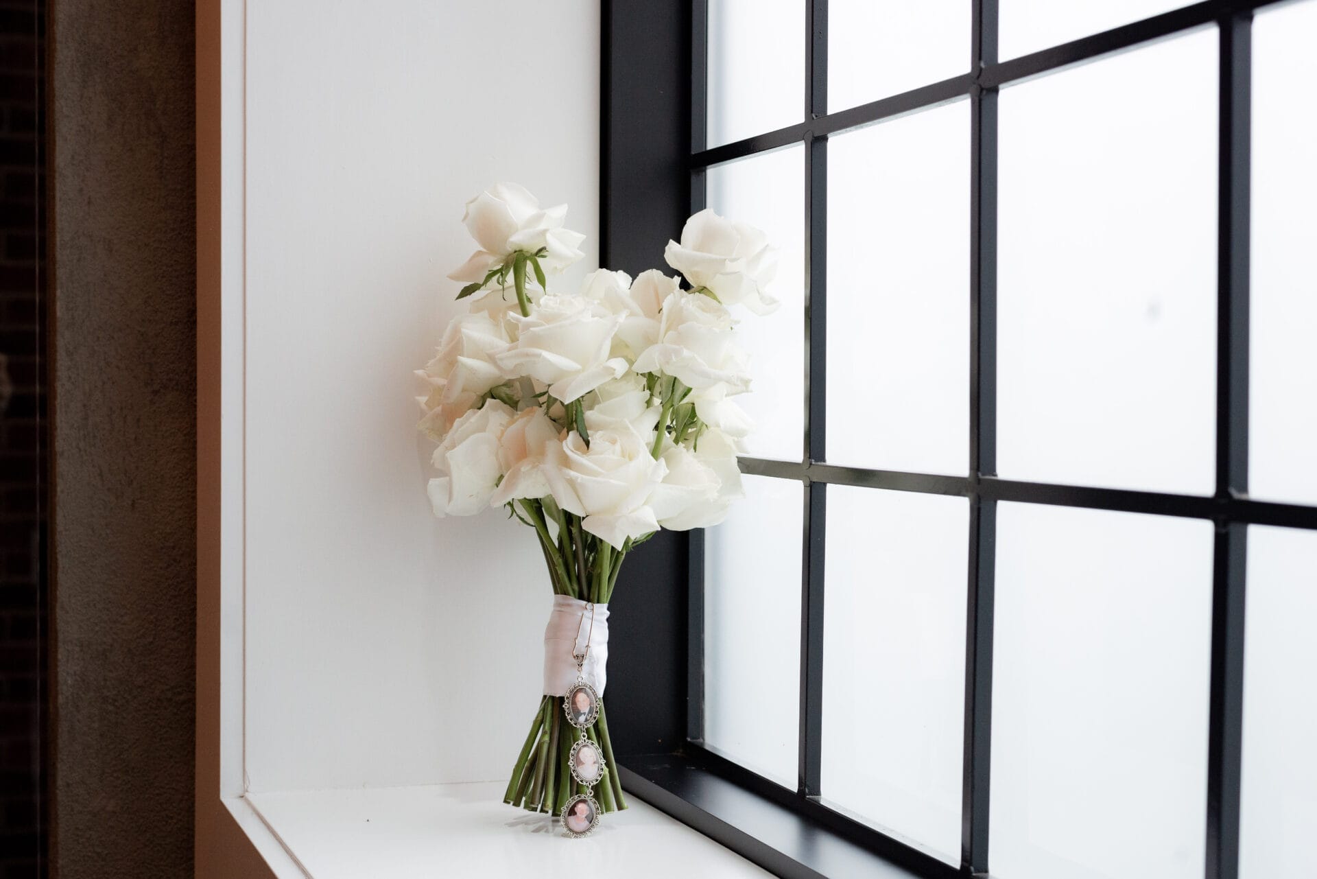 white fresh bouquet vintagebash eglinton west gallery