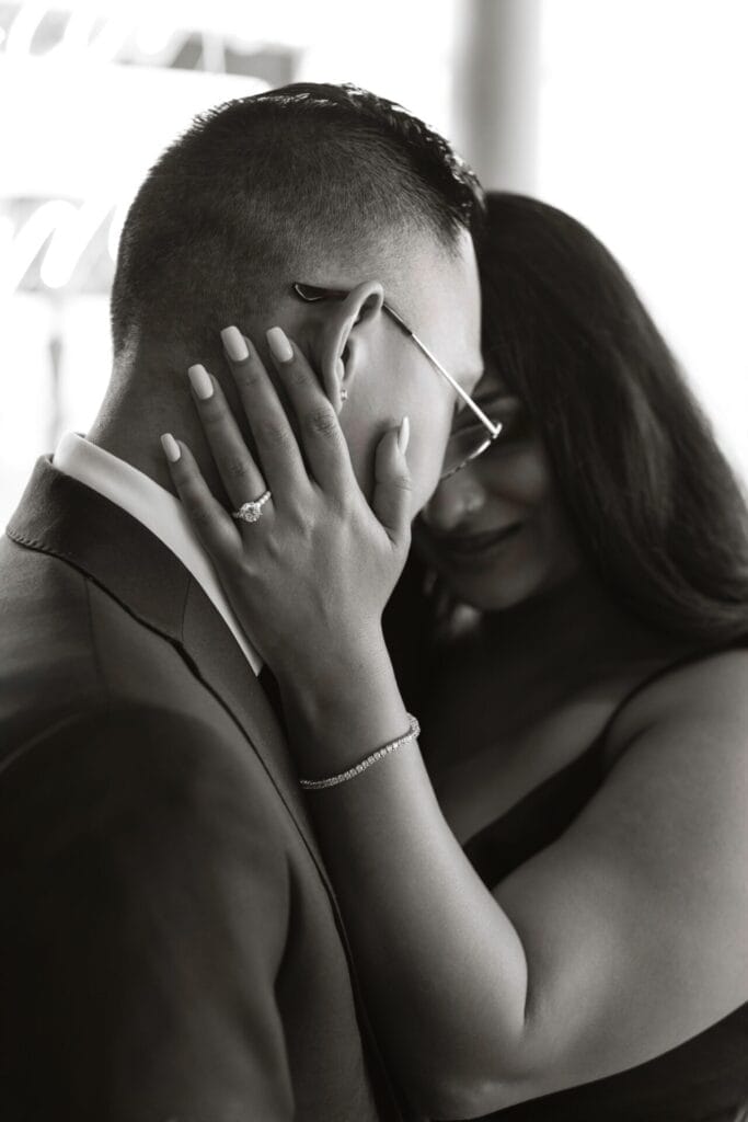 image 2 6 Beautiful Wedding Proposal at the Hotel X With VintageBASH