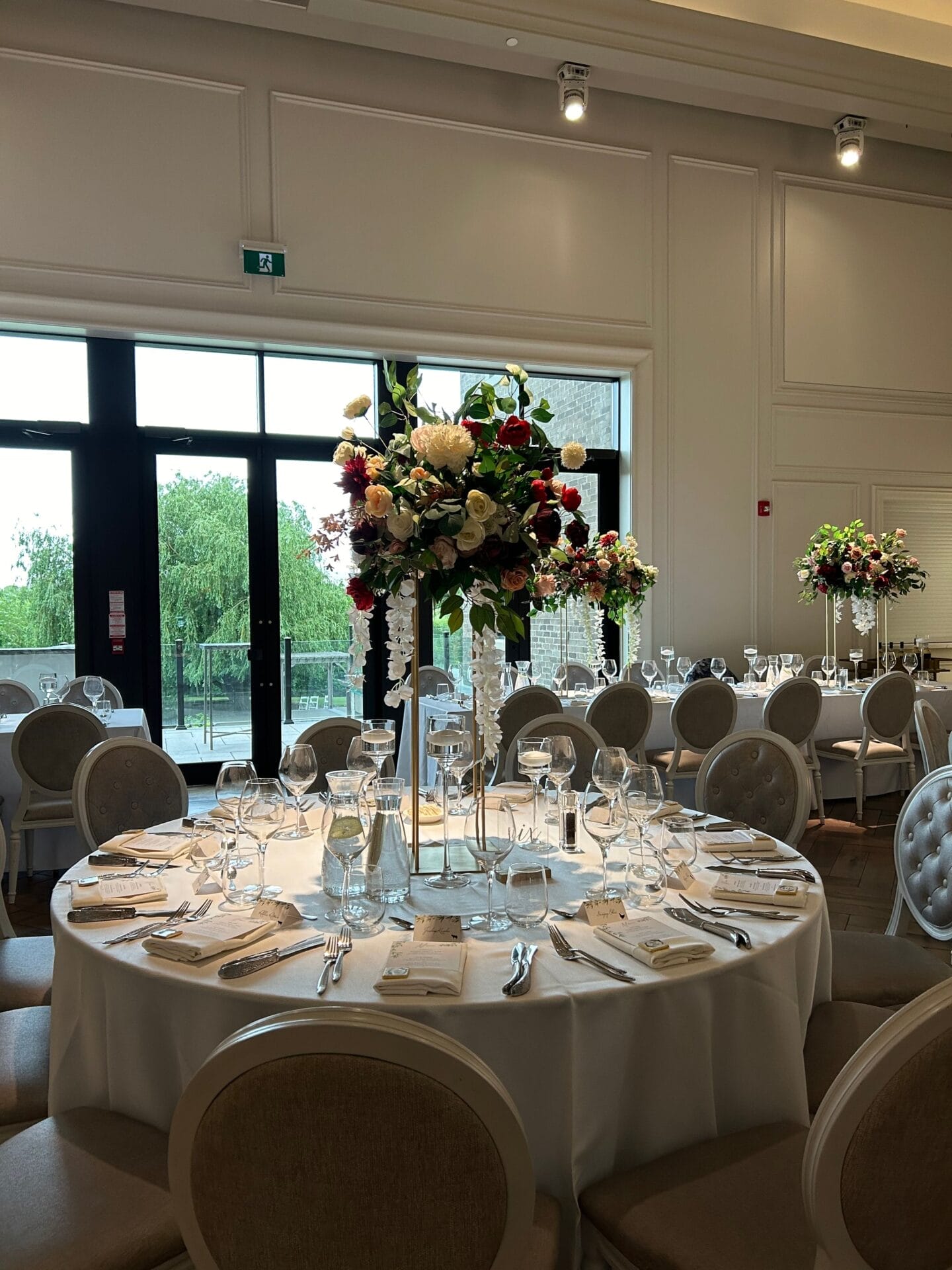 floral centrepieces wedding 