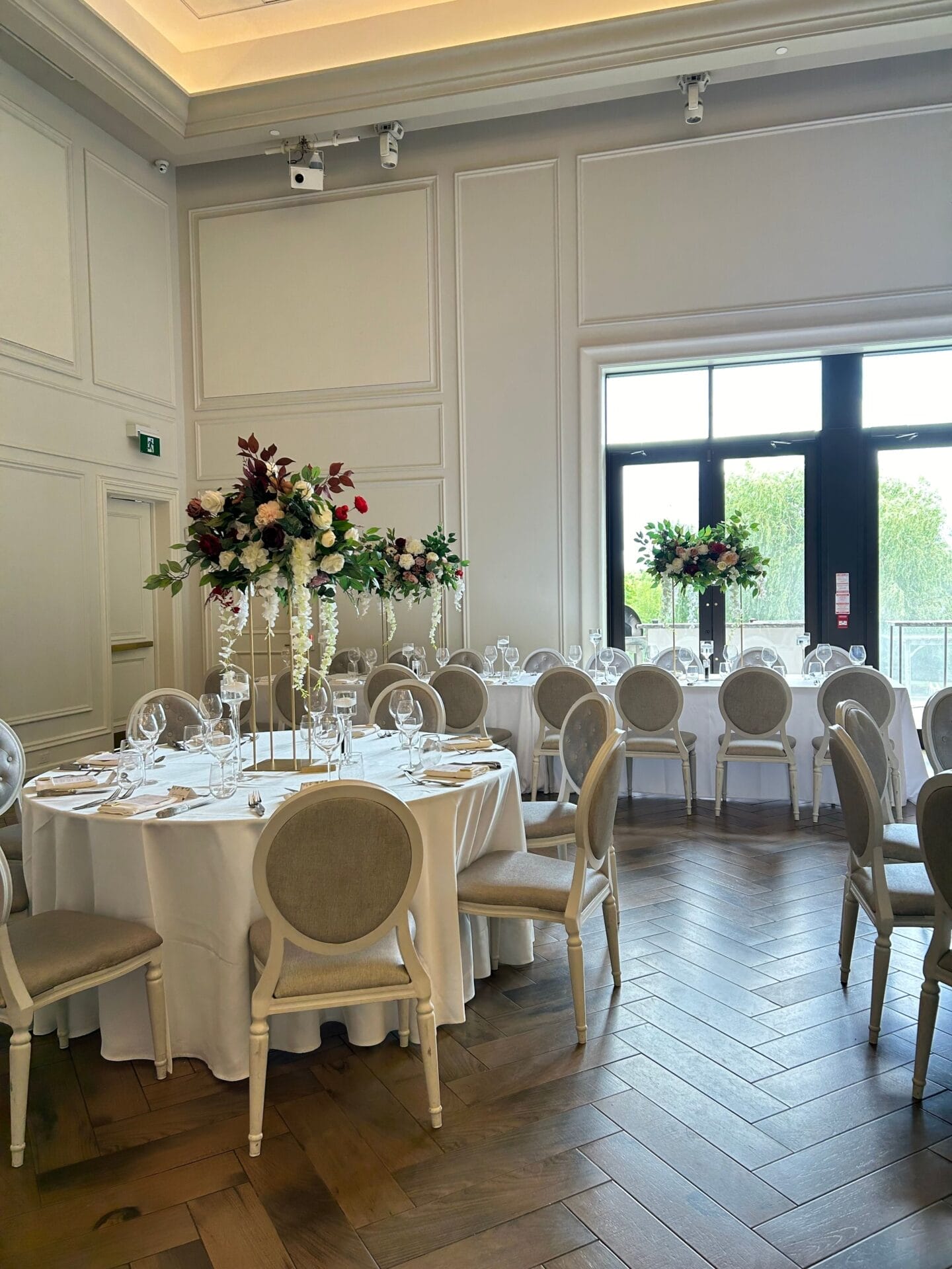 floral centrepieces wedding