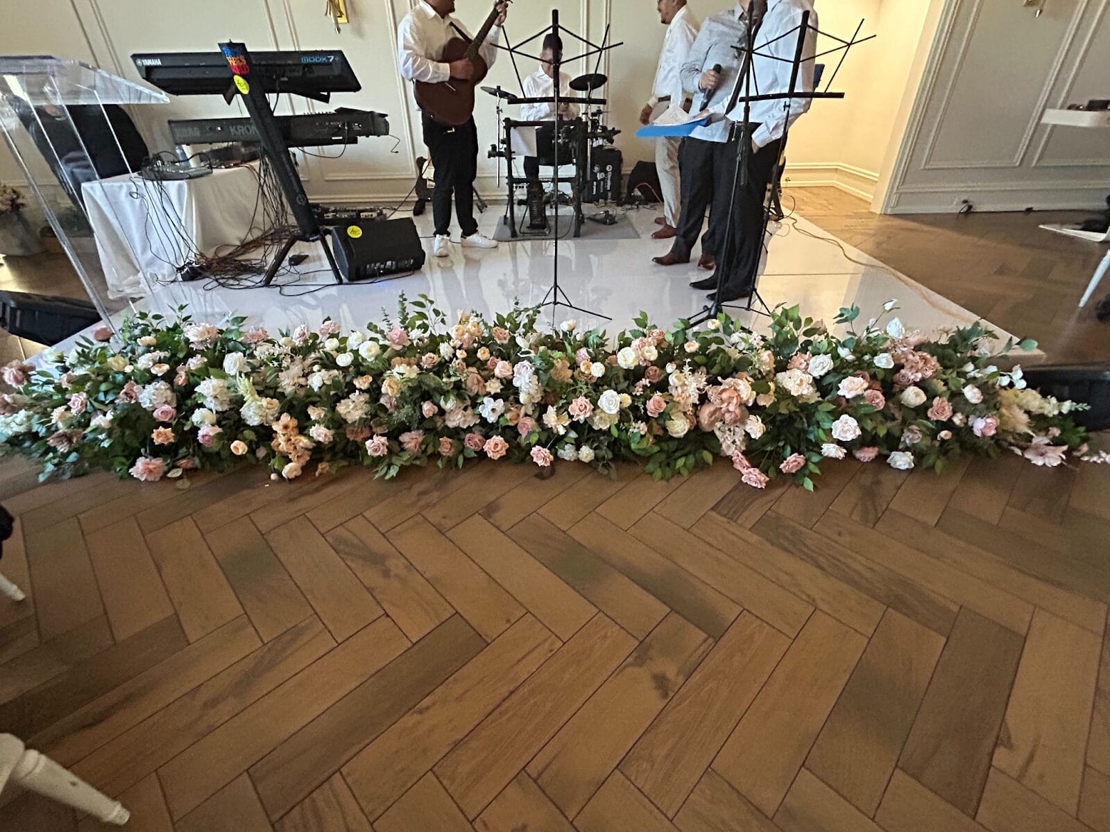 The Arlington Estate Wedding Decoration Floral Decor