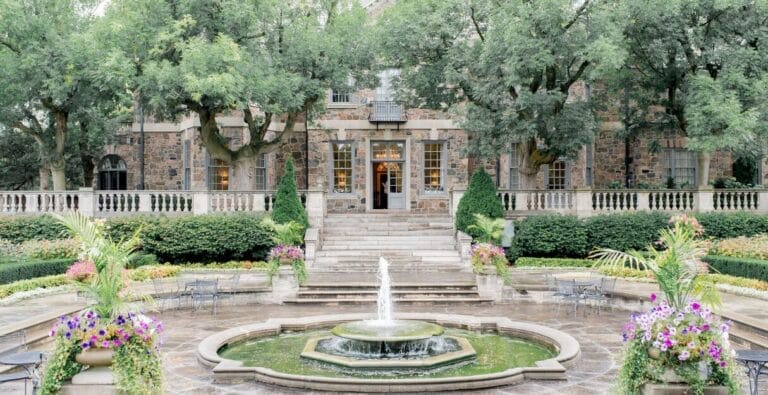 Blush & Neutral Florals for a Toronto Wedding at Graydon Hall Manor