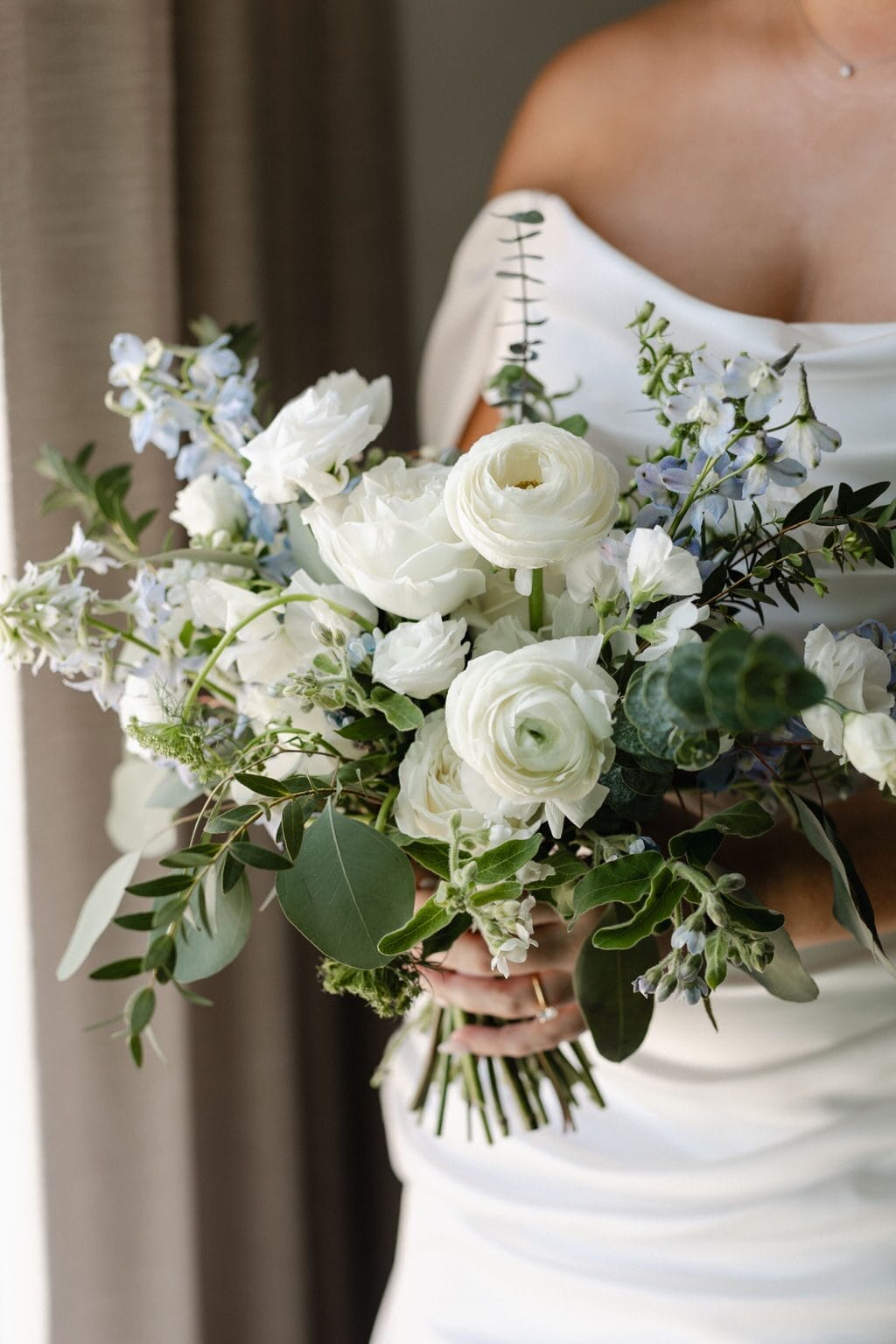 bridal bouquet, floral arch, backdrop, wedding decoration, floral decor