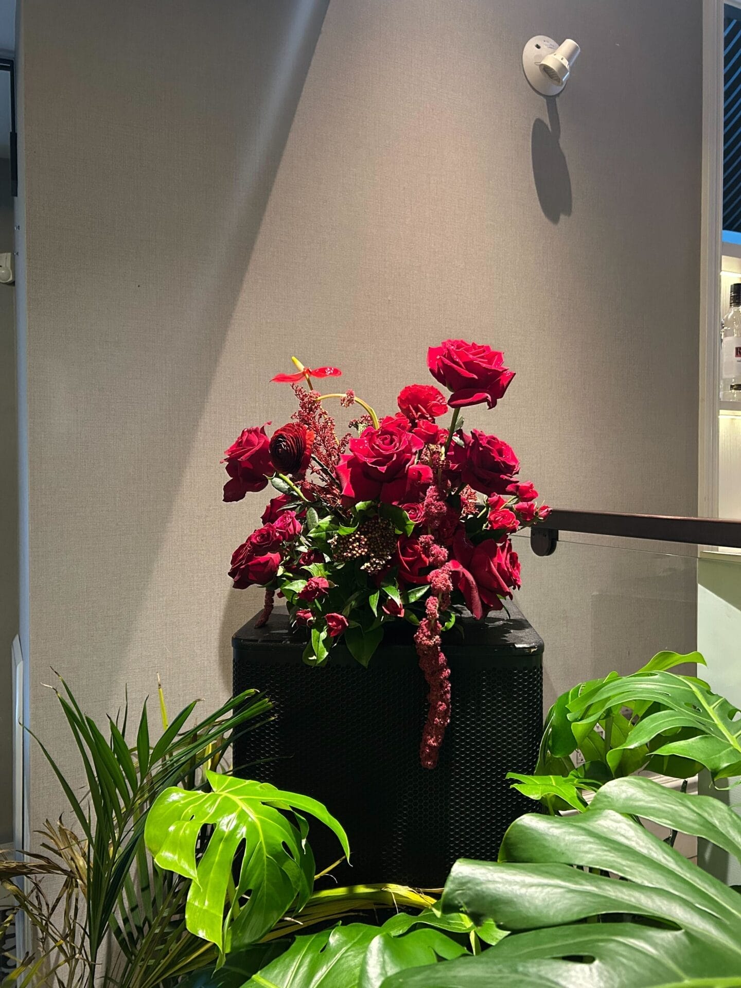 floral decor, corporate event