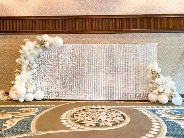 Granite Club Wedding Decoration by VintageBash