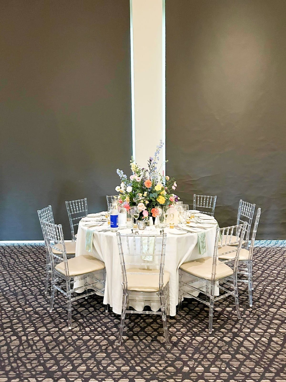 The Guild Inn Estate Wedding Venue Centerpieces Decor Floral Decor