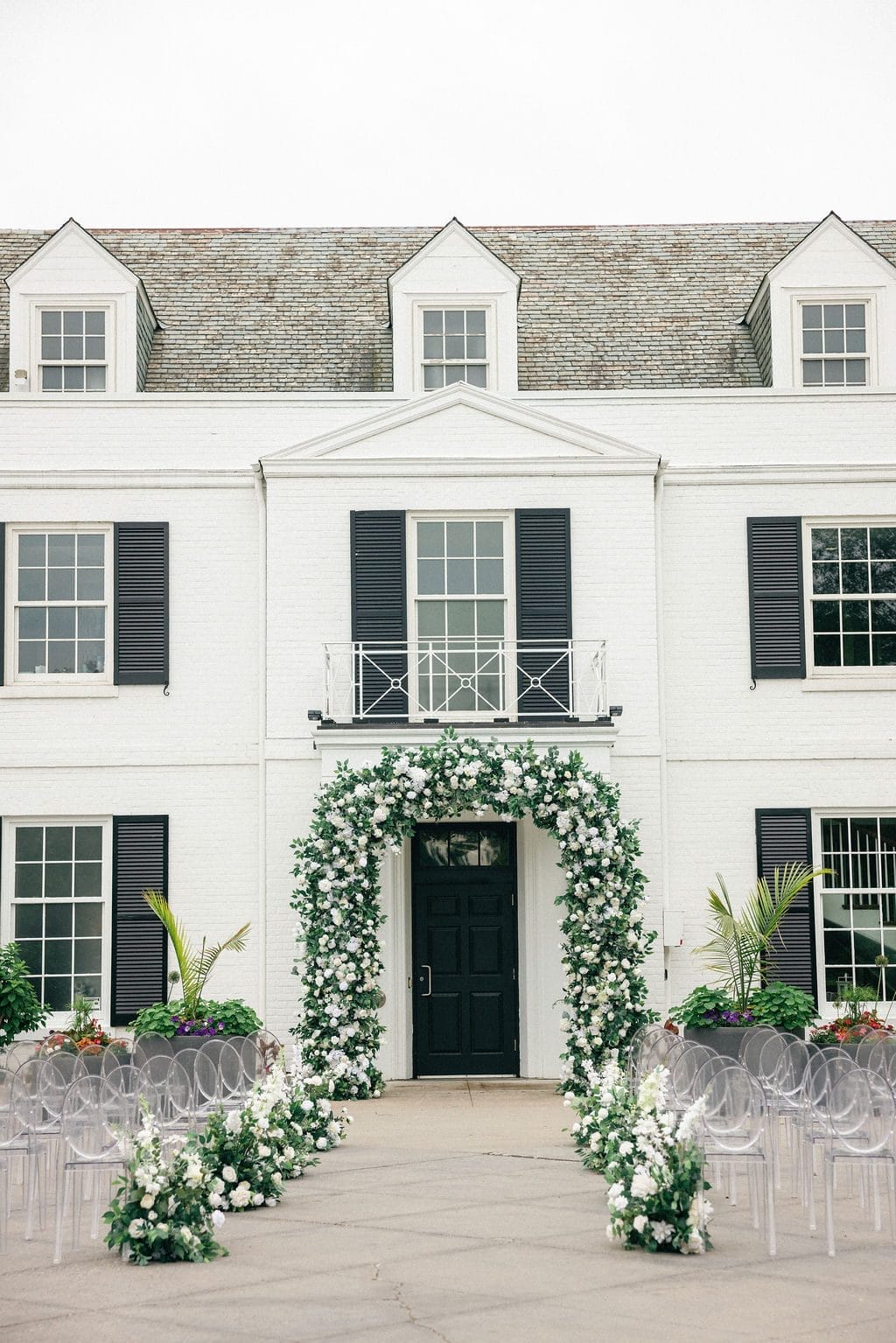 Harding WaterFront Estate Wedding Venue Floral Backdrop decor