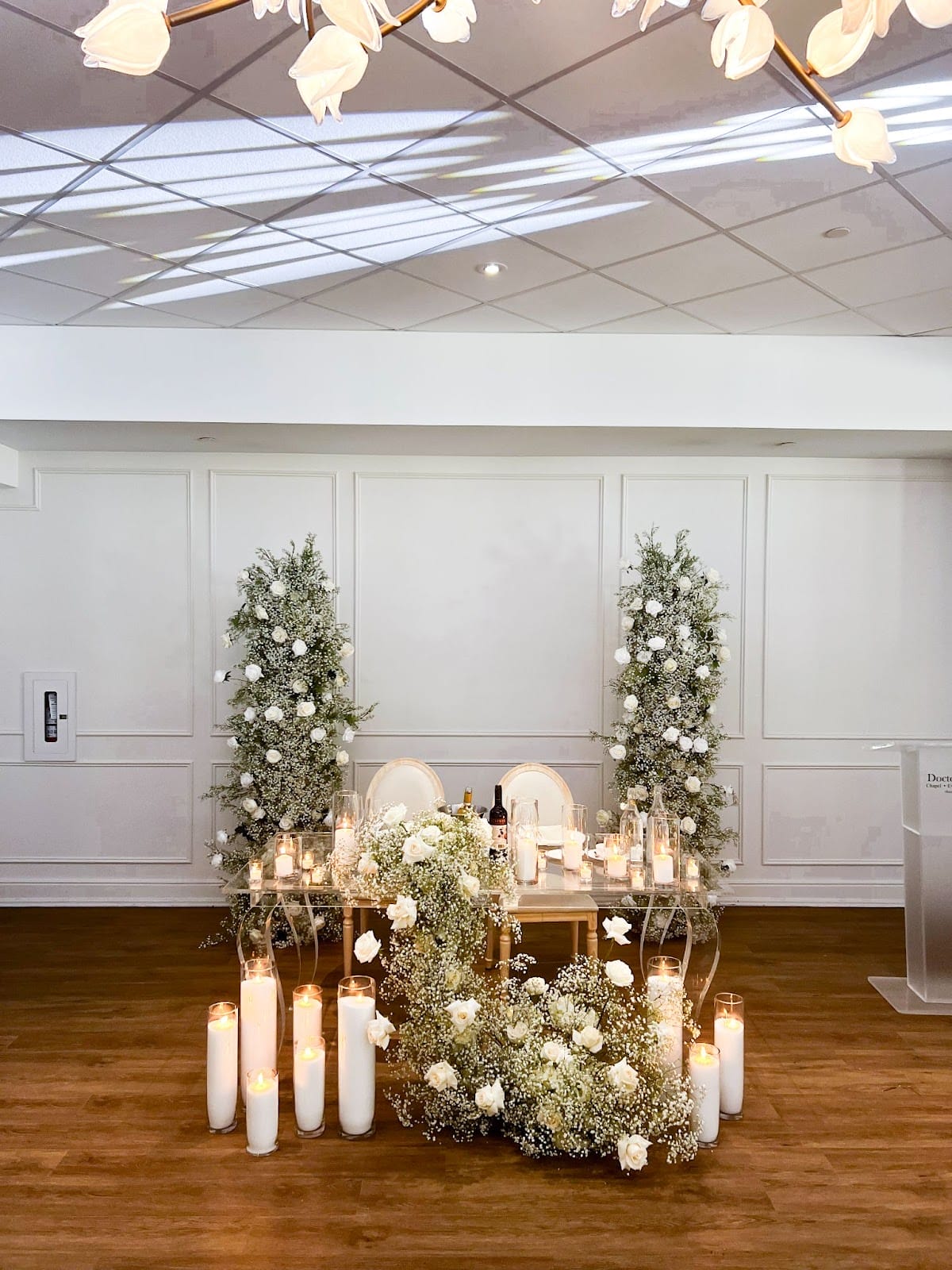 The Doctor's House Wedding Centerpiences Flowers Decor Reception Table Decor