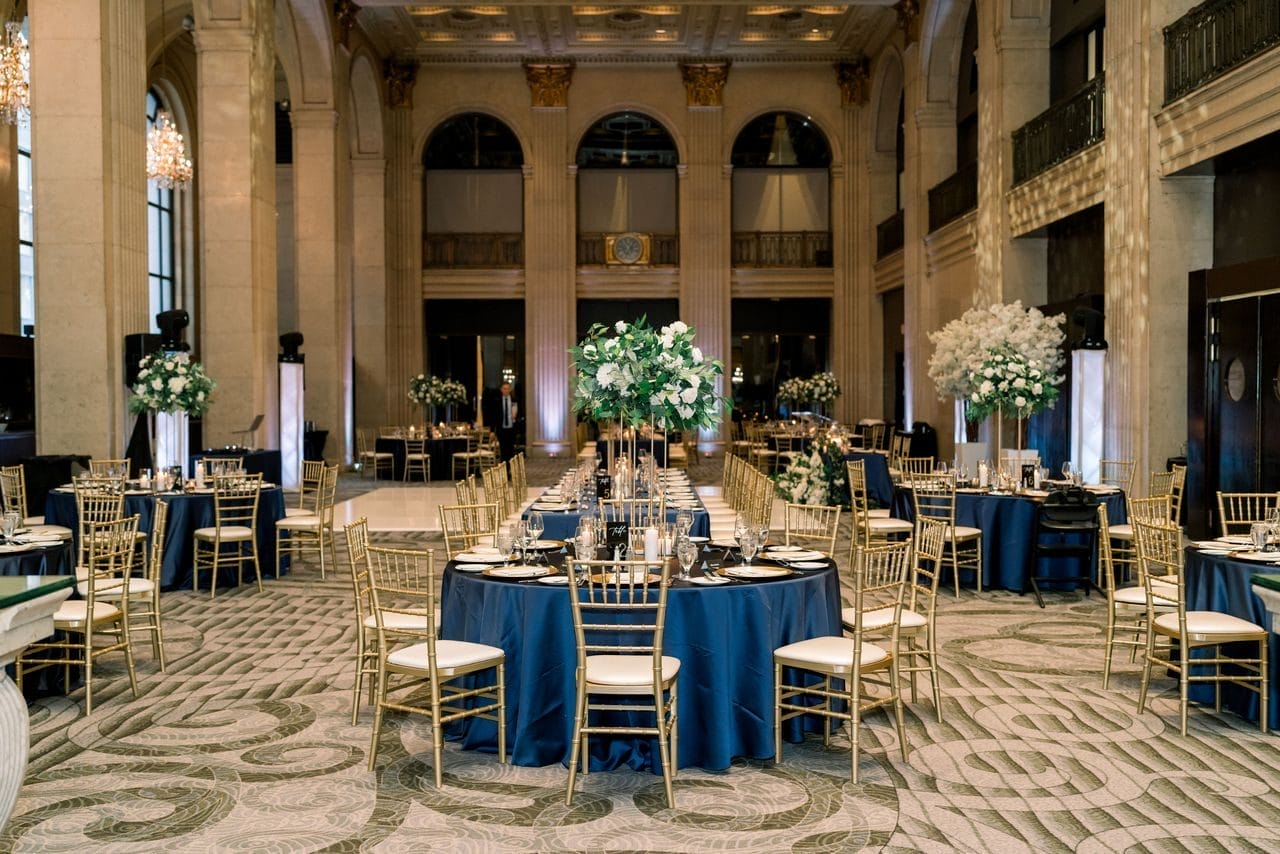 One King West Wedding Toronto Ceremony Decor Flowers Centerpieces